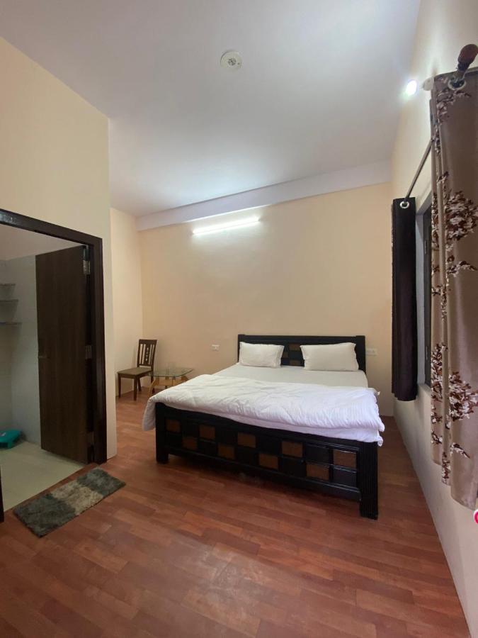 Chirag Homestay Kainchi Nainital Eksteriør billede