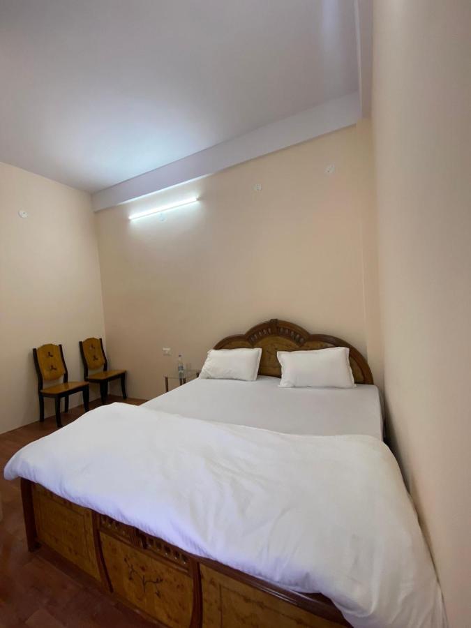 Chirag Homestay Kainchi Nainital Eksteriør billede