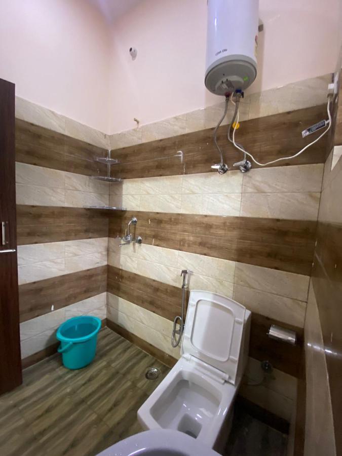 Chirag Homestay Kainchi Nainital Eksteriør billede