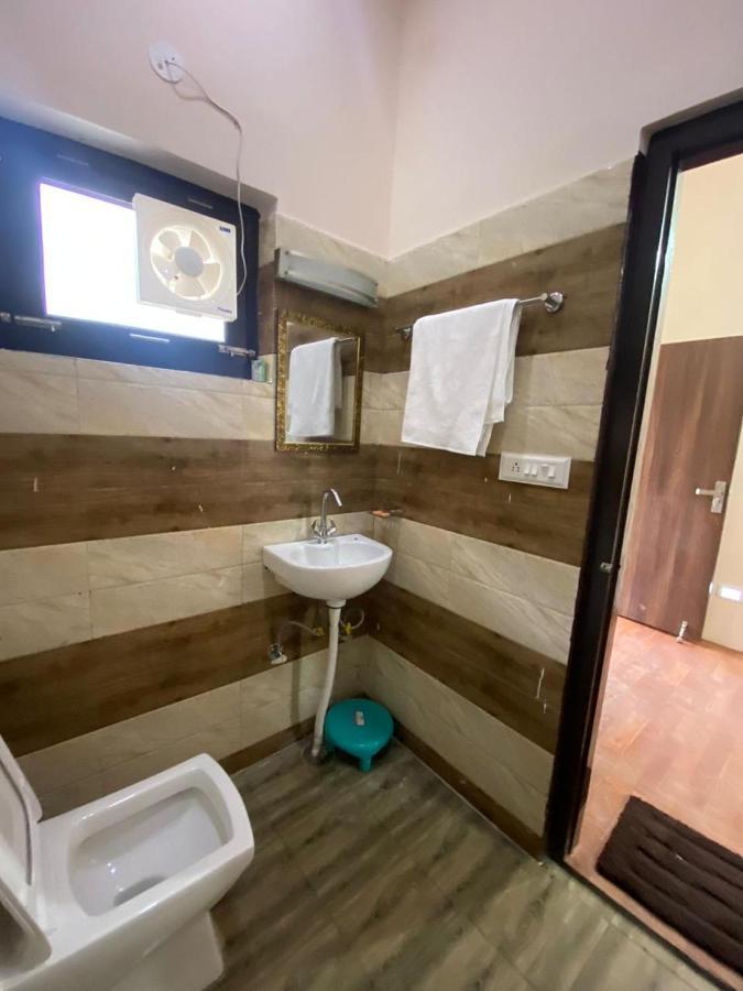 Chirag Homestay Kainchi Nainital Eksteriør billede