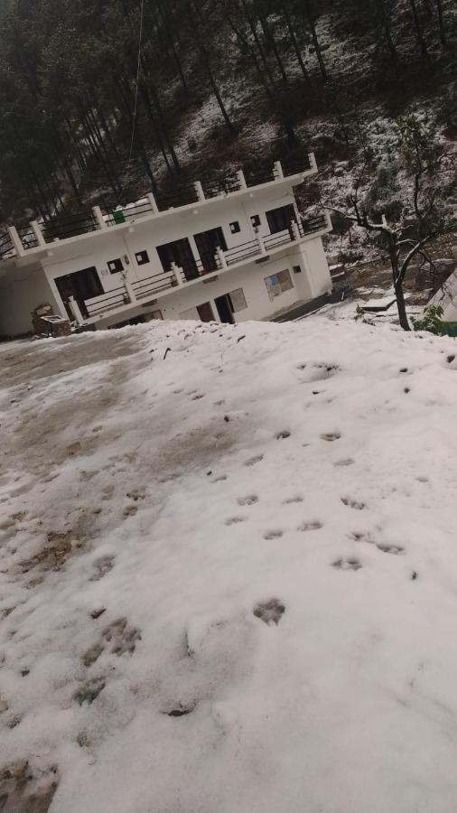 Chirag Homestay Kainchi Nainital Eksteriør billede