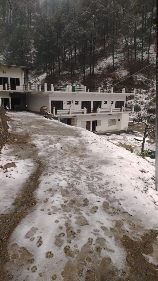 Chirag Homestay Kainchi Nainital Eksteriør billede