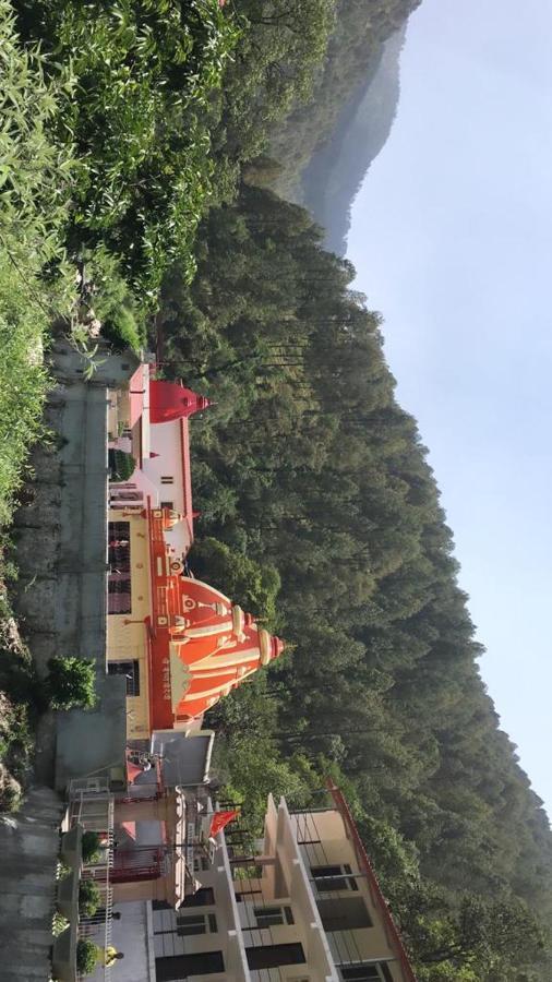 Chirag Homestay Kainchi Nainital Eksteriør billede