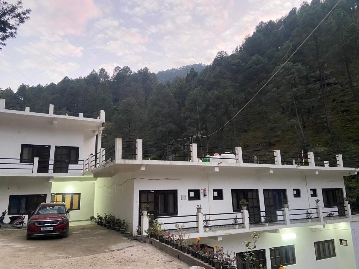 Chirag Homestay Kainchi Nainital Eksteriør billede