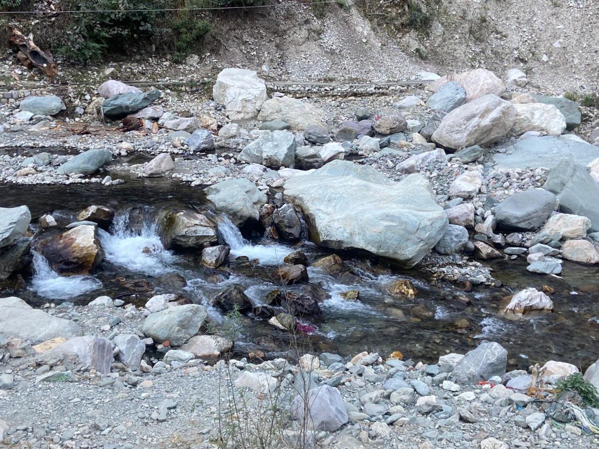 Chirag Homestay Kainchi Nainital Eksteriør billede